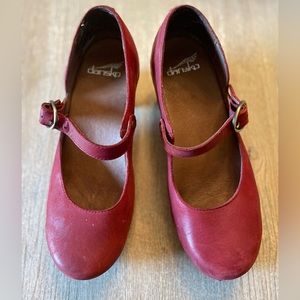 GUC-Dansko Mary Jane Pump Size 38
